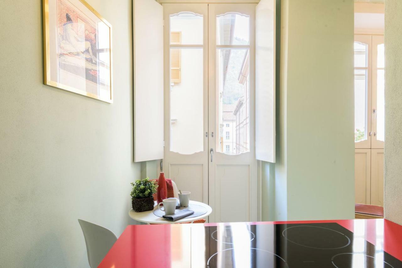 Duomo Luxury Suite - By Myhomeinكومو المظهر الخارجي الصورة